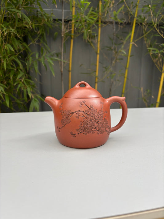 石陶大师臻品紫砂界当代梅王“宜三石”之一·朱炳浩亲工·大拍11万同款《秦权壶》