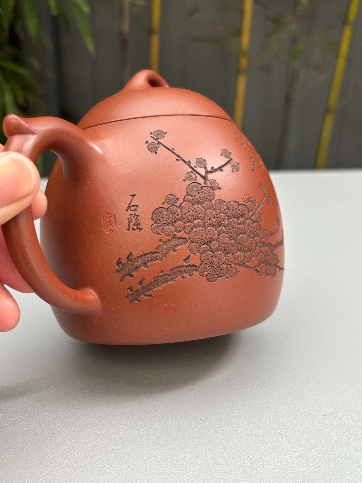 石陶大师臻品紫砂界当代梅王“宜三石”之一·朱炳浩亲工·大拍11万同款《秦权壶》