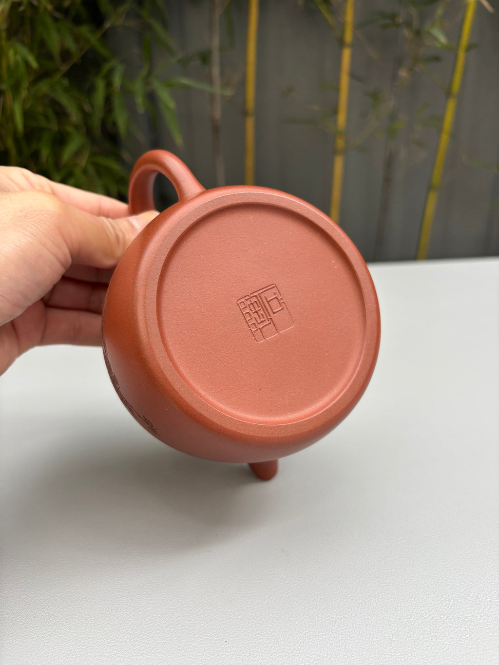 石陶大师臻品紫砂界当代梅王“宜三石”之一·朱炳浩亲工·大拍11万同款《秦权壶》