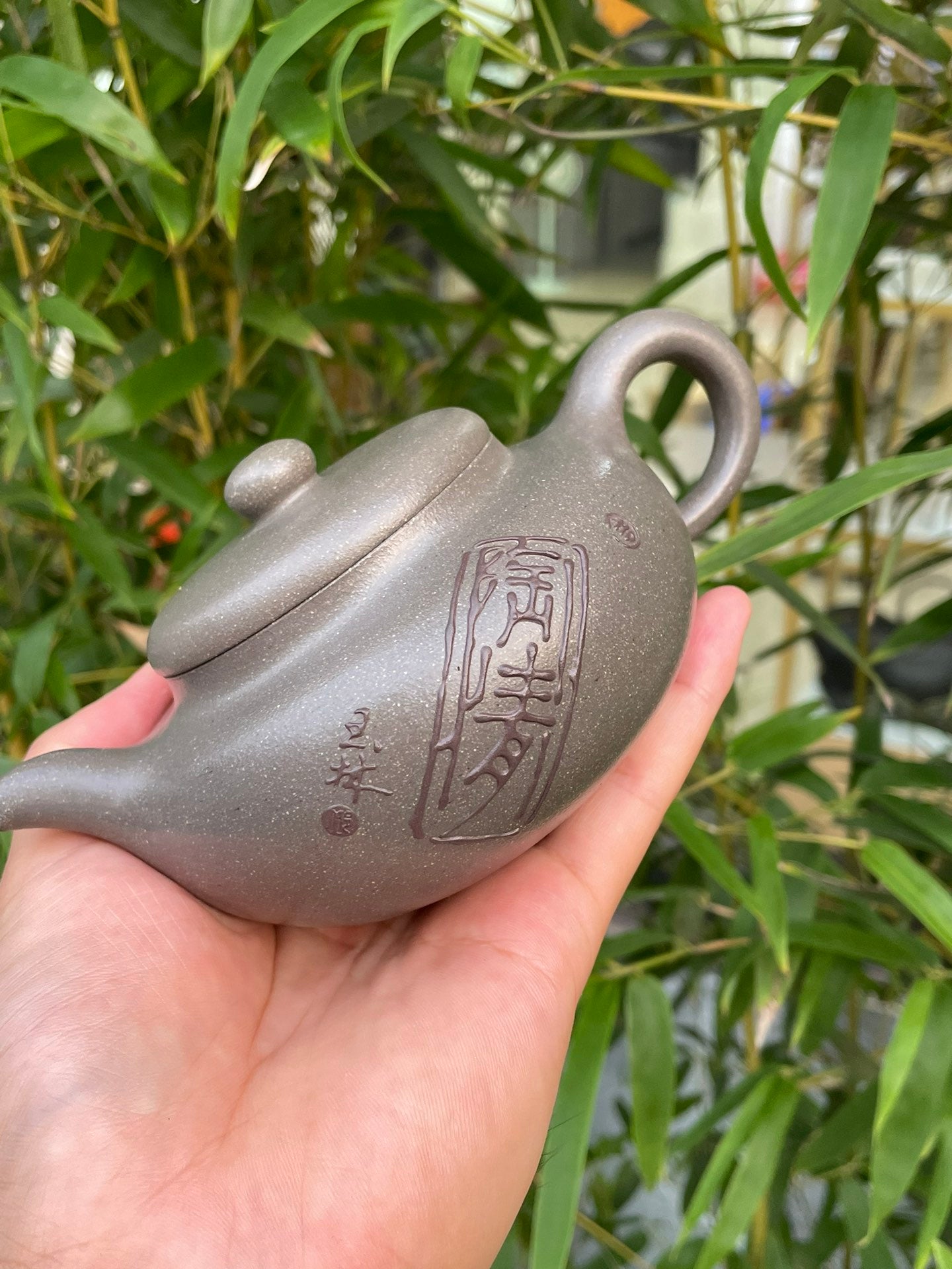 紫砂界收藏潜力之巅·大国工匠·一代宗师邱玉林原创《清泉壶》原矿极品天青泥·300cc