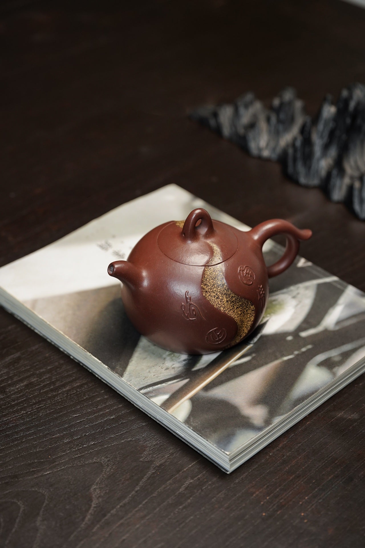 邱玉林宗师泰斗·礼藏双绝佳作·紫砂界的“国家名片”大国工匠·邱玉林原创《人生路壶》