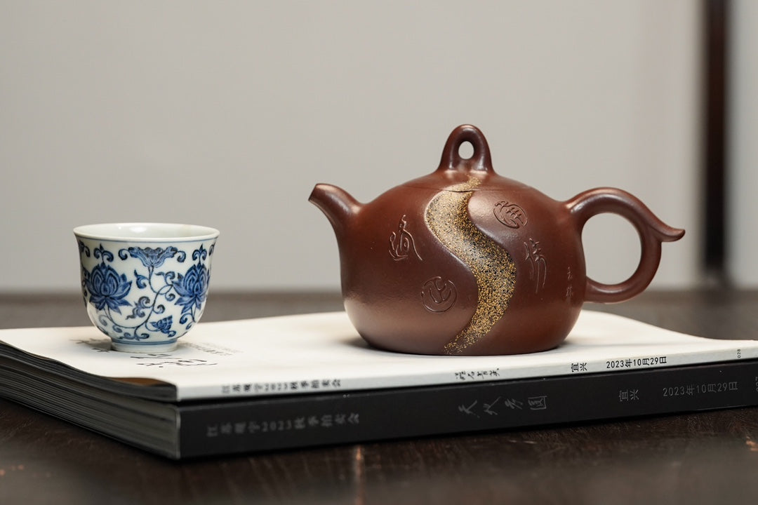 邱玉林宗师泰斗·礼藏双绝佳作·紫砂界的“国家名片”大国工匠·邱玉林原创《人生路壶》