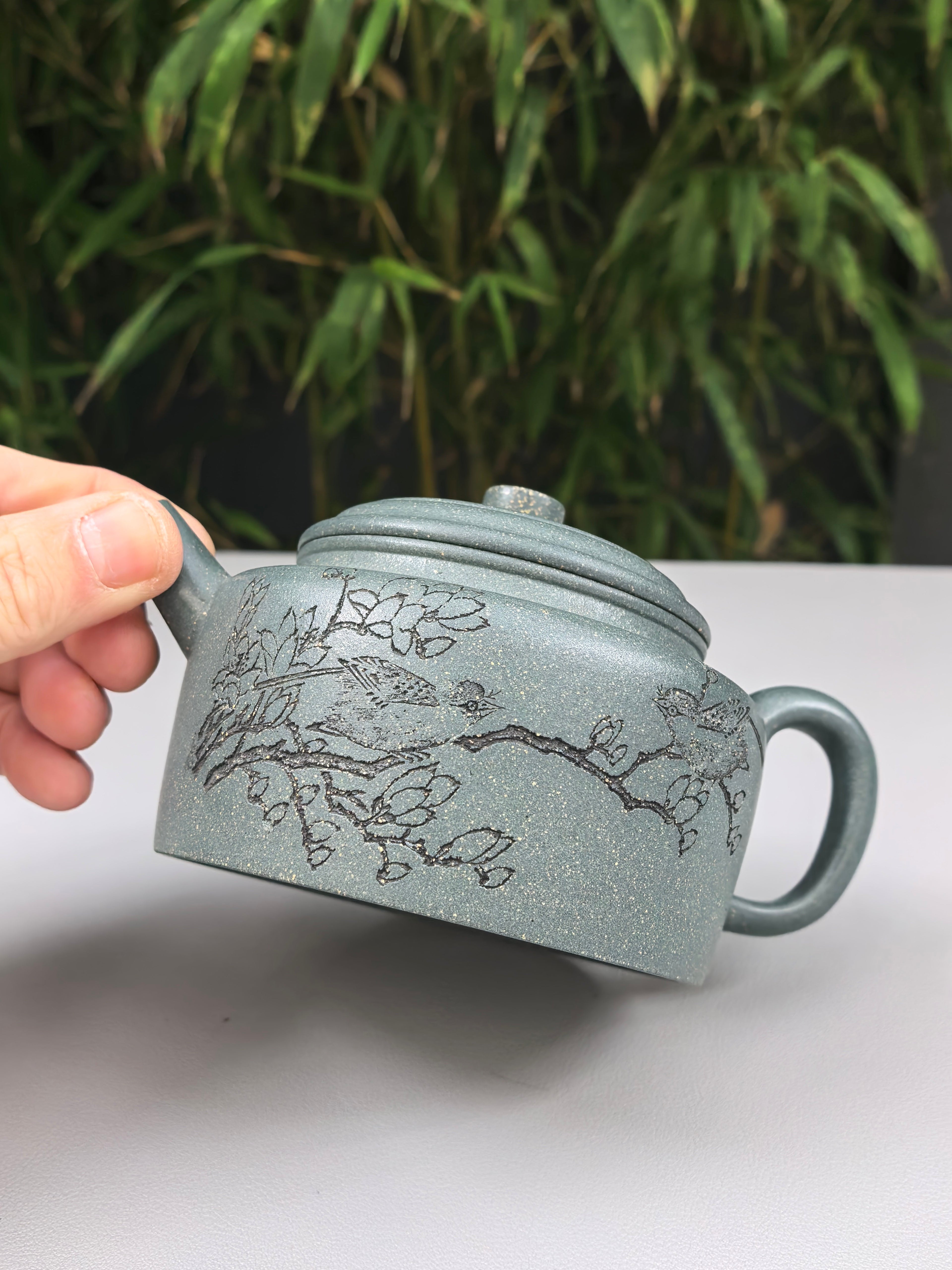 李昌鸿福利🧧紫砂泰斗传承·双国大师匠心之作【德钟壶】优质景舟雪华绿泥 300cc