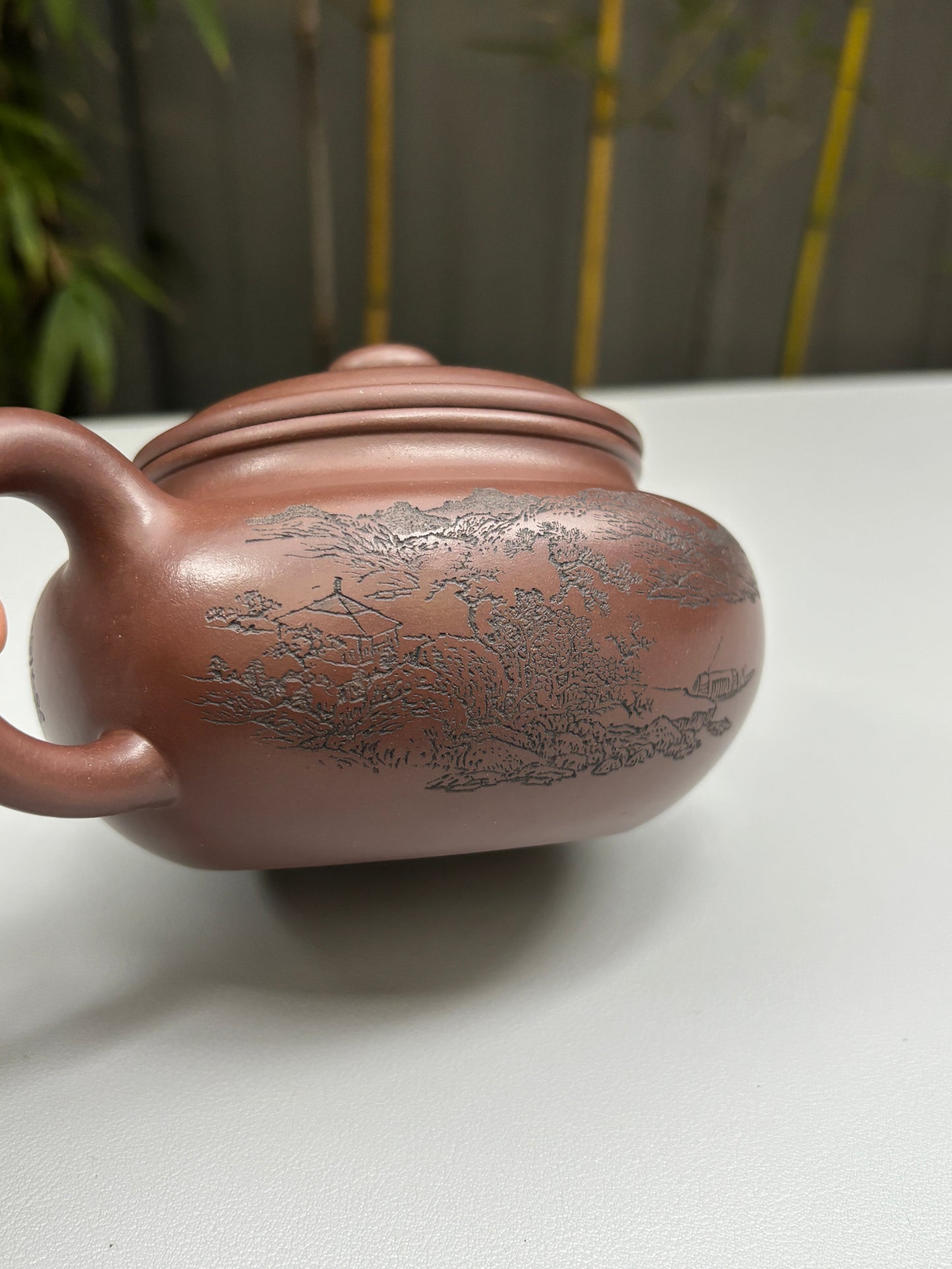 陈宏林大师重器鉴藏·紫砂界山水刻绘第一人·陈宏林精刻【仿古】原矿极品老紫泥 430cc