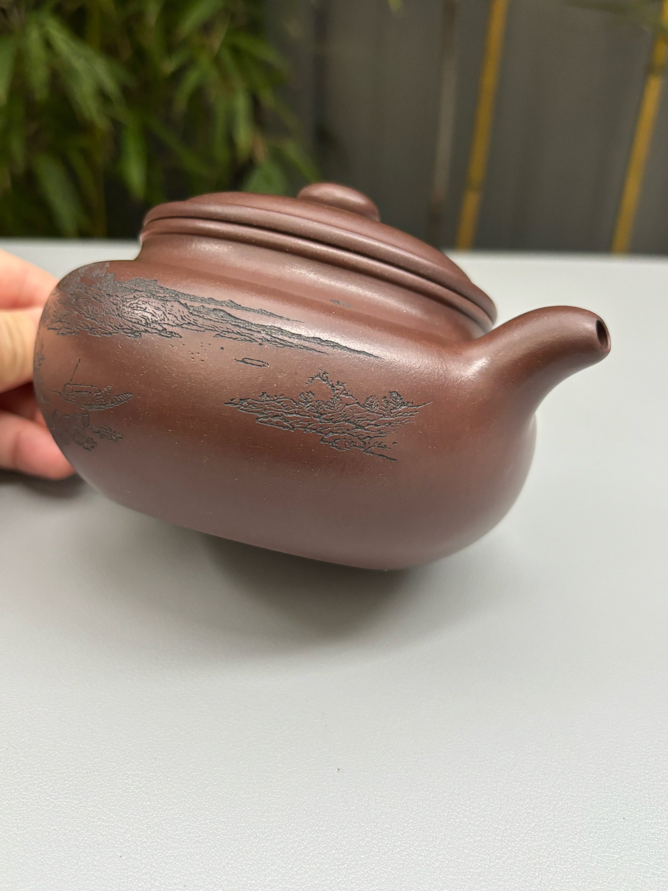 陈宏林大师重器鉴藏·紫砂界山水刻绘第一人·陈宏林精刻【仿古】原矿极品老紫泥 430cc