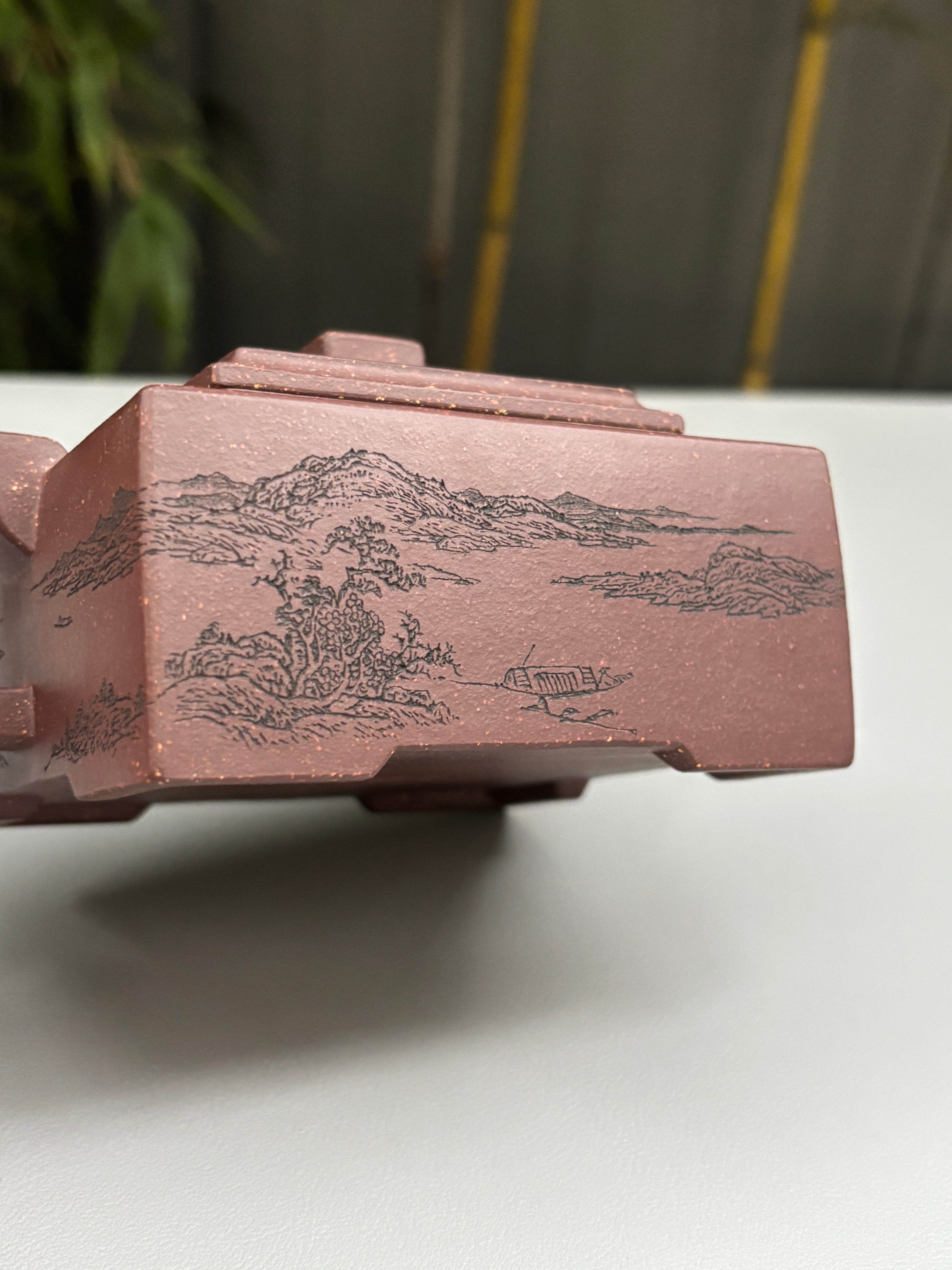 陈宏林大师重器鉴藏·紫砂界山水刻绘第一人·陈宏林精刻【方山逸士】业界标杆原矿极品紫泥 300cc