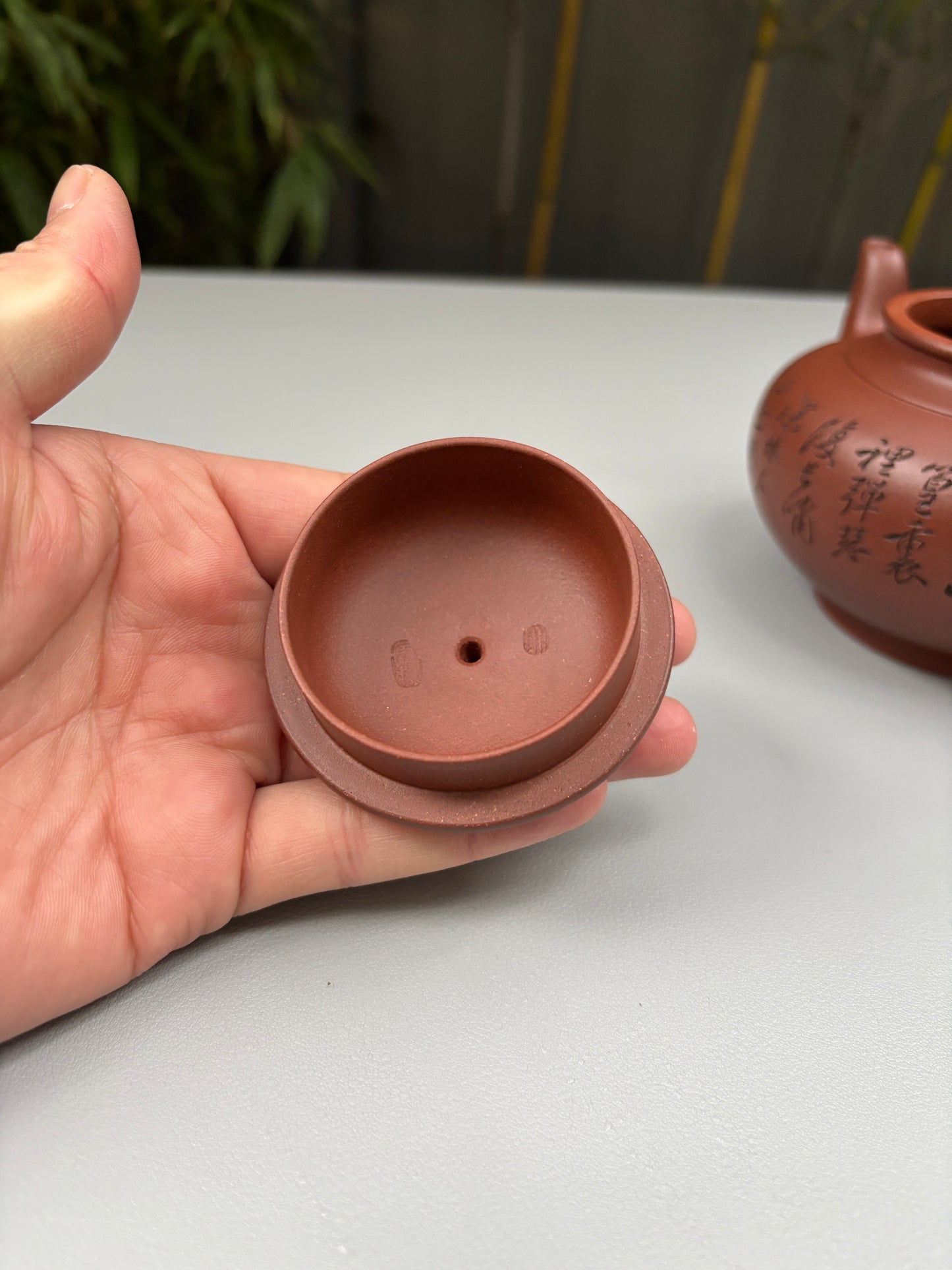 陈宏林大师器鉴藏·紫砂界山水刻绘第一人·陈宏林精刻【笑樱壶】原矿极品底槽清•420cc