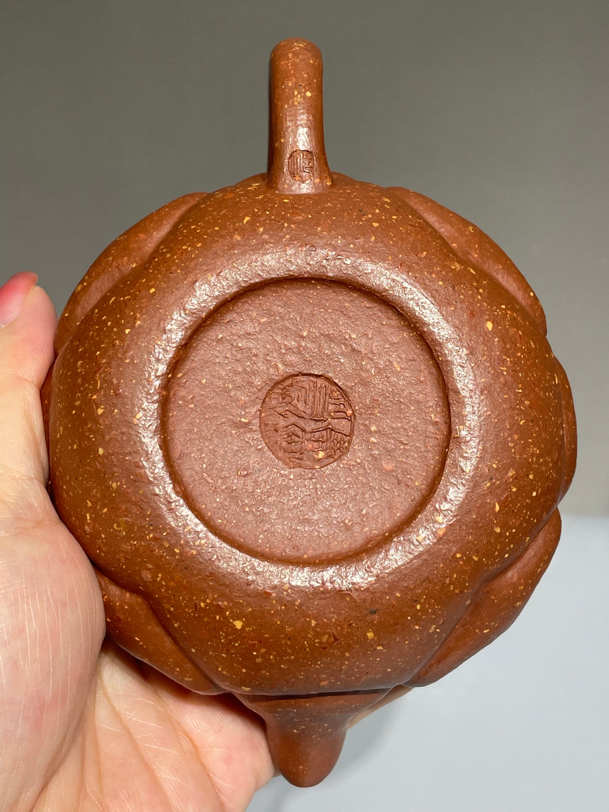 范泽锋高徒·省大师邱爽紫砂潜力重器【仿古如意壶】原矿极品降坡泥·150cc（小品） - ZishaTeapotChina