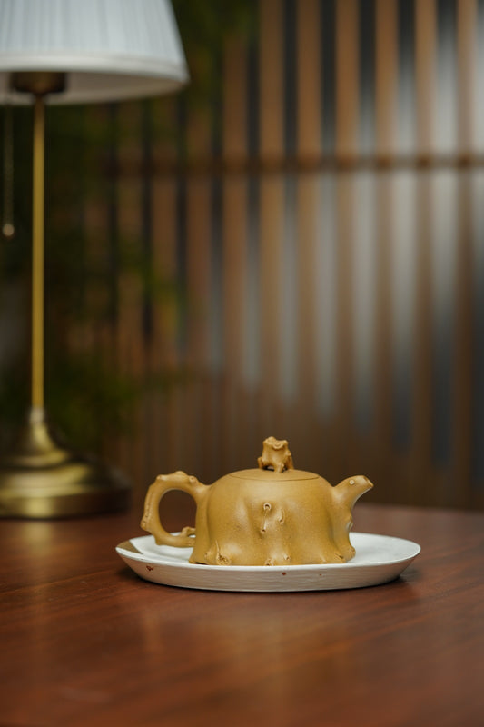 重器传承·紫砂七老花器泰斗蒋蓉唯一传人·蒋艺华制【梅桩壶】原矿极品黄金段泥 220cc