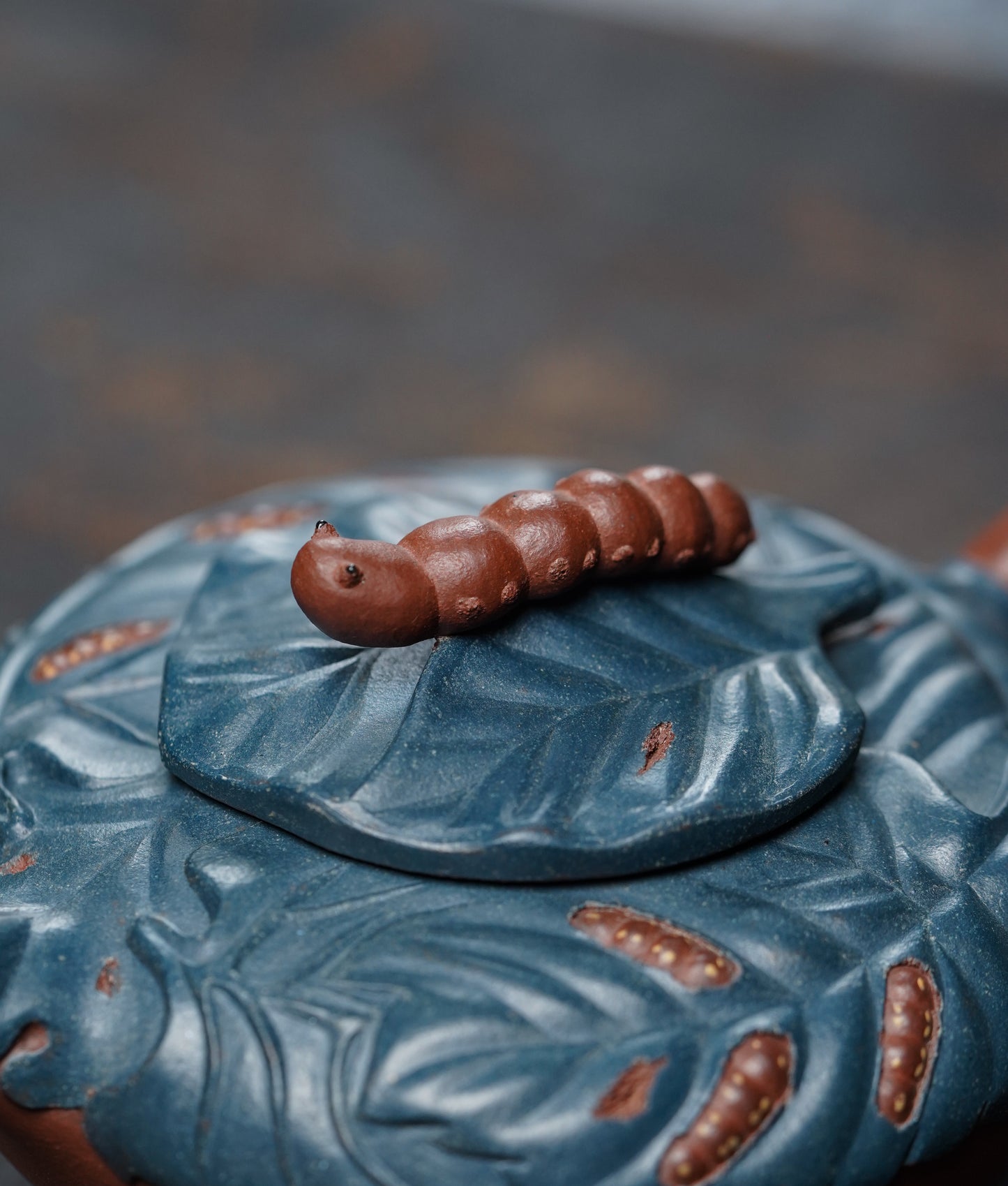 蒋艺华大师·重器传承·紫砂七老花器泰斗蒋蓉唯一传人佳作【蚕宝宝壶】原矿极品底槽清粉浆·260cc