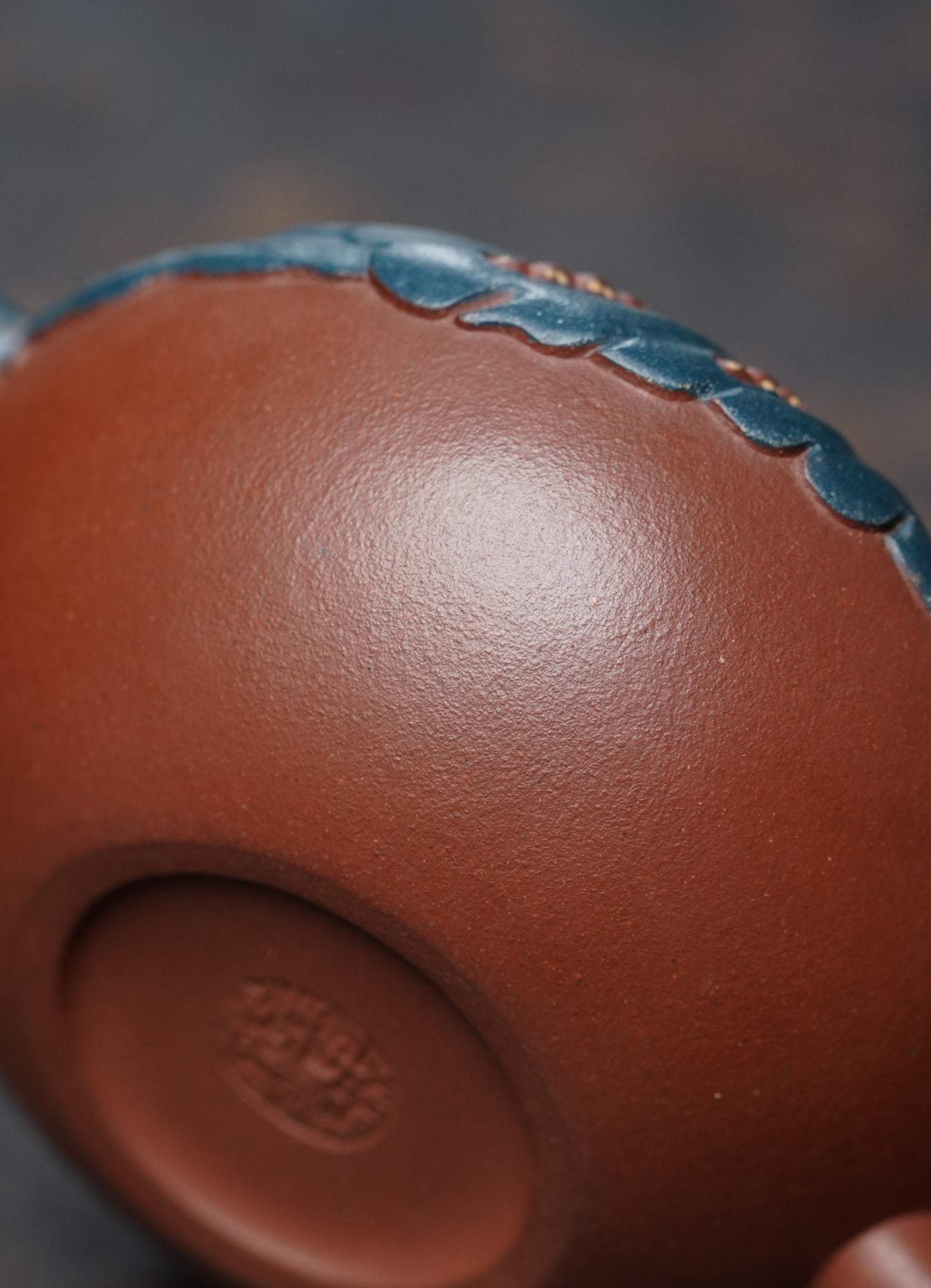 蒋艺华大师·重器传承·紫砂七老花器泰斗蒋蓉唯一传人佳作【蚕宝宝壶】原矿极品底槽清粉浆·260cc