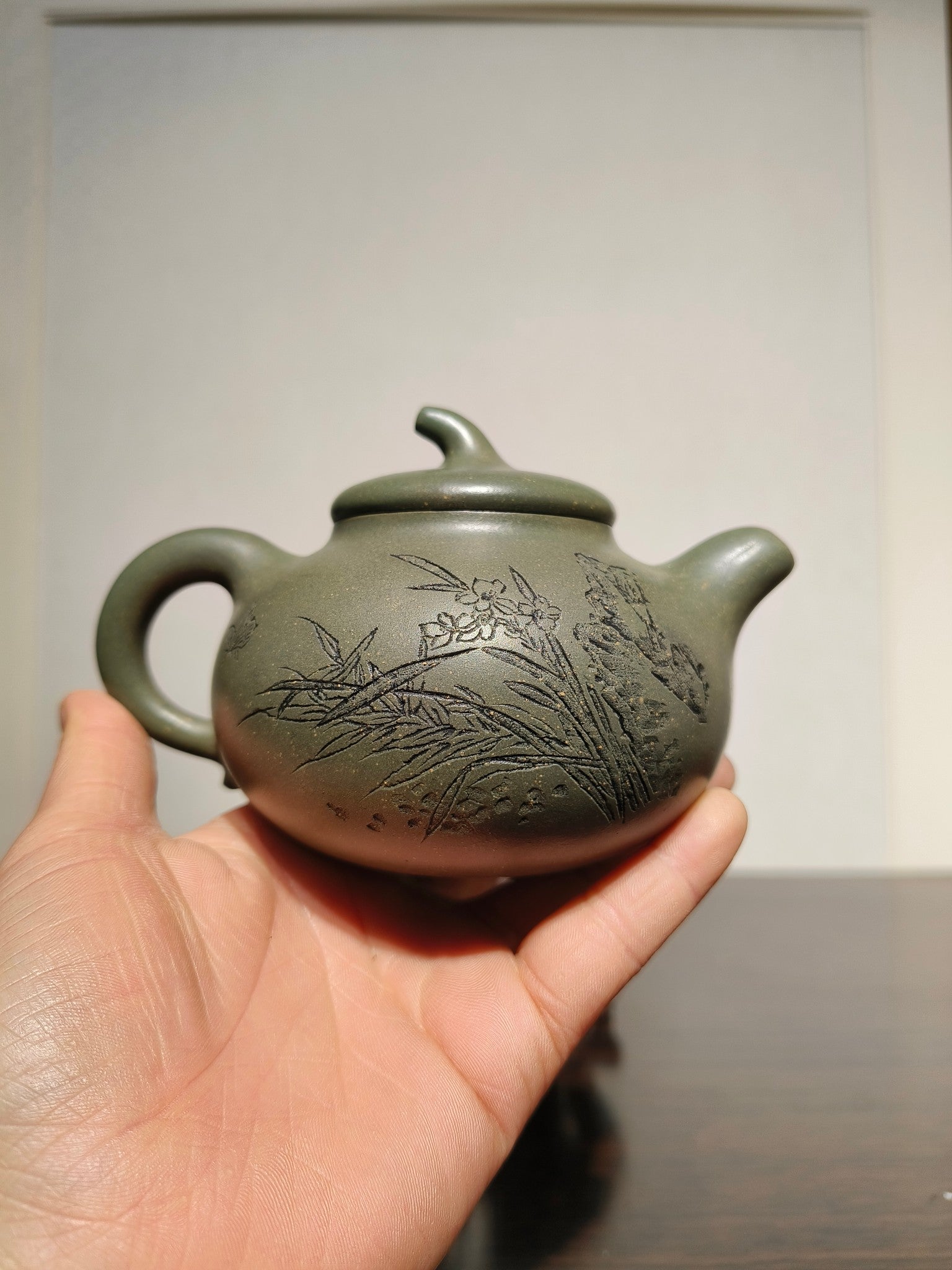 国大师·顾绍培➕省大师·储立之联袂合作限量款【茄段壶】原矿极品雪华绿泥· 320cc