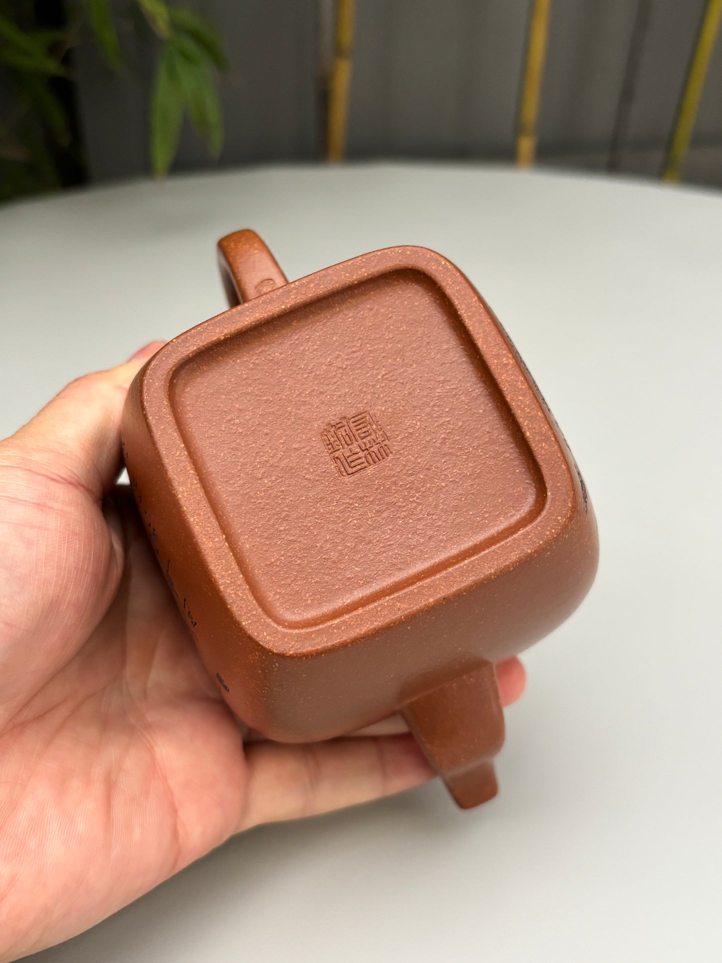 紫砂界山水刻绘第一人·陈宏林大师精刻【鸣远四方】原矿优质降坡泥·360cc