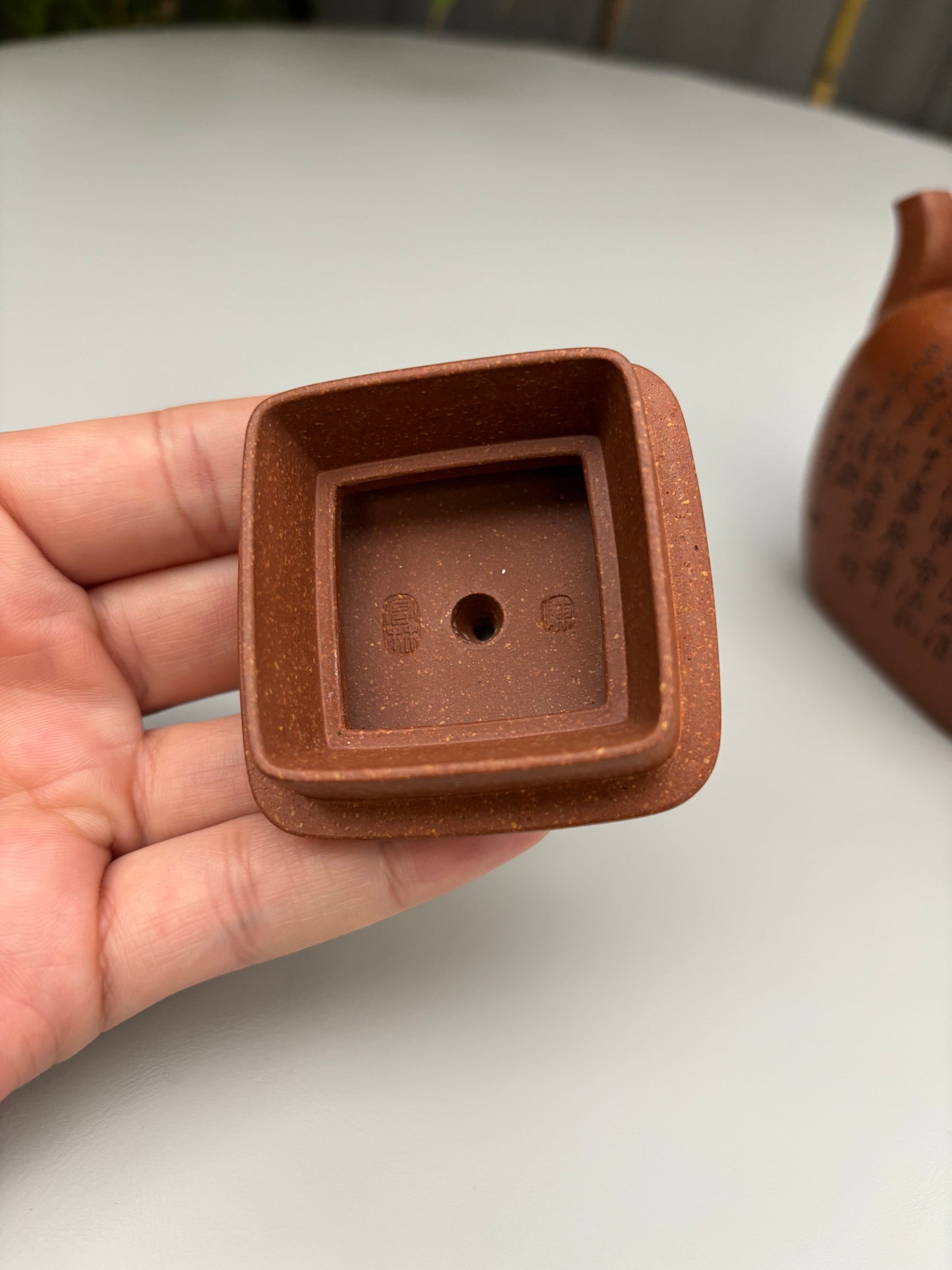 紫砂界山水刻绘第一人·陈宏林大师精刻【鸣远四方】原矿优质降坡泥·360cc