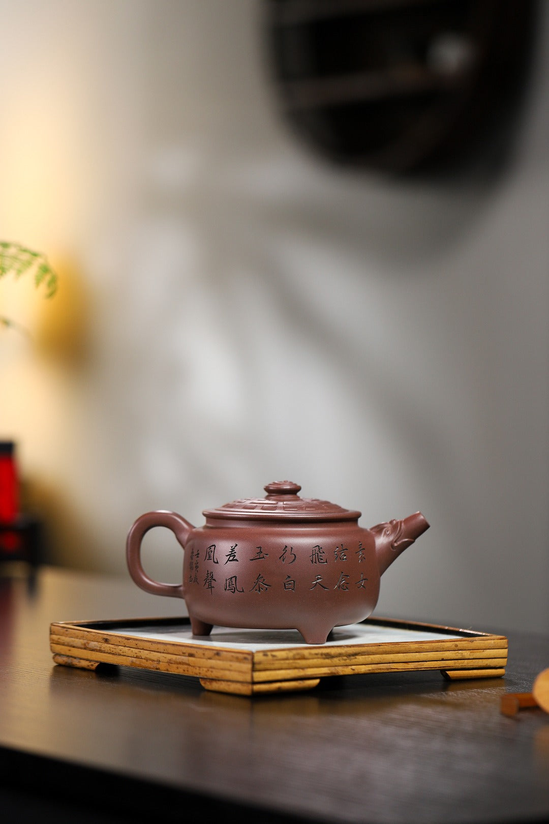 【八卦壶】证书持壶照配套齐全 吴菊凤（国家级高级工艺美术师）原矿紫泥 容量 520cc