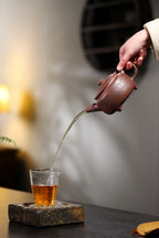 【八卦壶】证书持壶照配套齐全 吴菊凤（国家级高级工艺美术师）原矿紫泥 容量 520cc