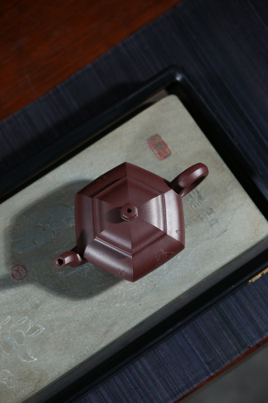 全手工制作【藏六方】曹美好 (国家级工艺美术师) 原矿紫泥 容量 250cc