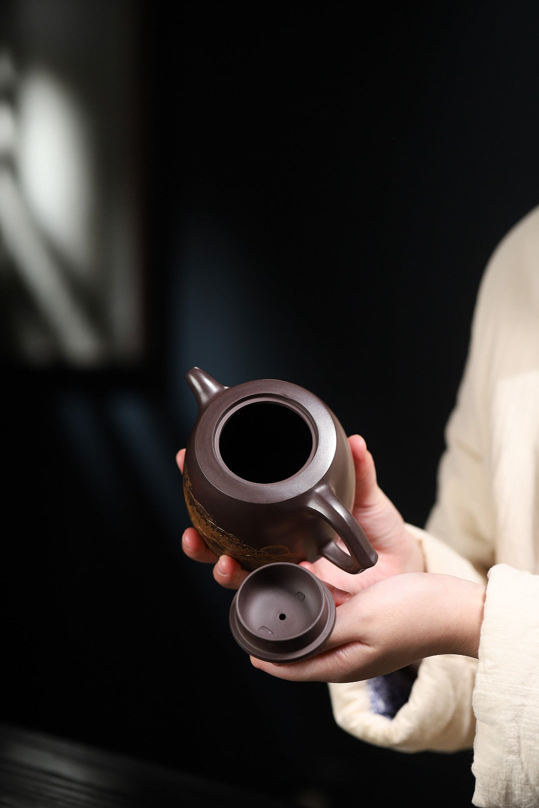 【井栏】方华萍（研究员级高级工艺美术师） 原矿黑料 容量 380cc