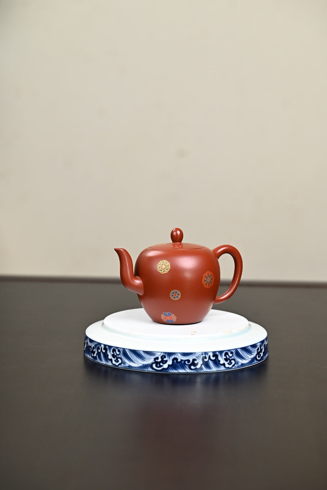 『美人肩』珐琅彩·皮球花 极品皱皮朱泥·容量230cc·9孔出水·内推·孙建芳（国家级工艺美术师）