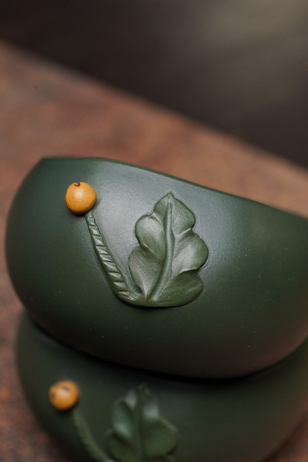 蒋艺华大师·重器传承·紫砂七老花器泰斗蒋蓉唯一传人【枇杷套组壶】原矿极品段泥 绿泥·350cc