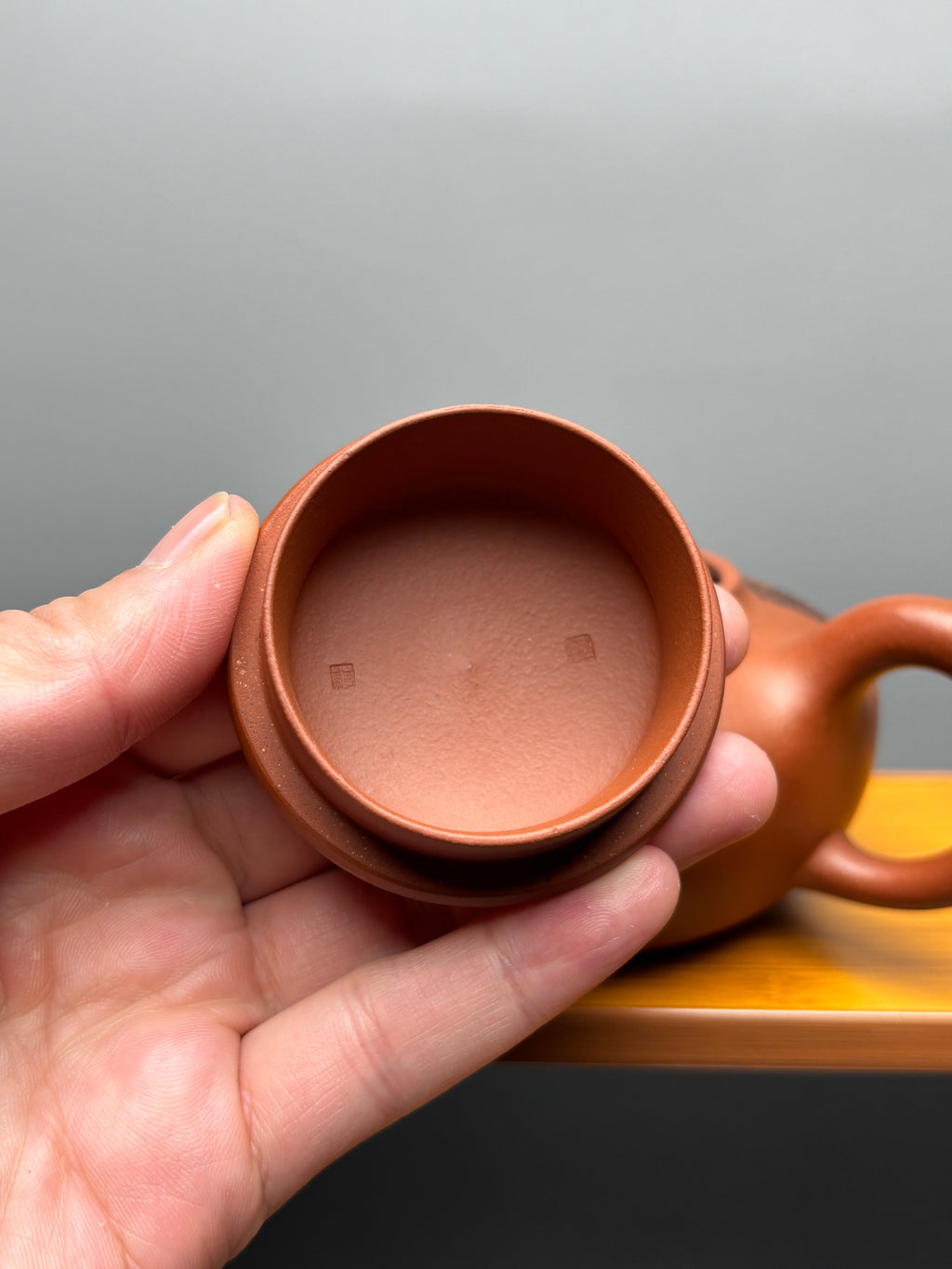 蒋琰滨大师·紫砂重器臻品【一团和气壶】刀笔双绝 原矿极品清水泥·300cc &nbsp;(卡真金丝孤品)