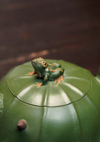 蒋艺华大师·重器传承·紫砂七老花器泰斗蒋蓉唯一传人【荷塘清趣壶】家传极品绿泥·380cc