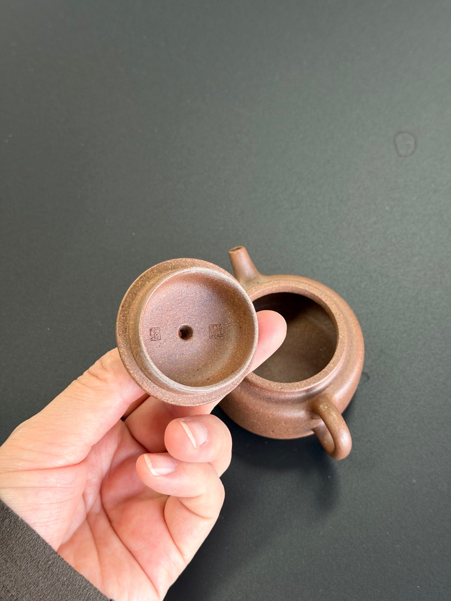 小德钟·精品把玩器·60cc 极品青降坡共生矿 温润如玉