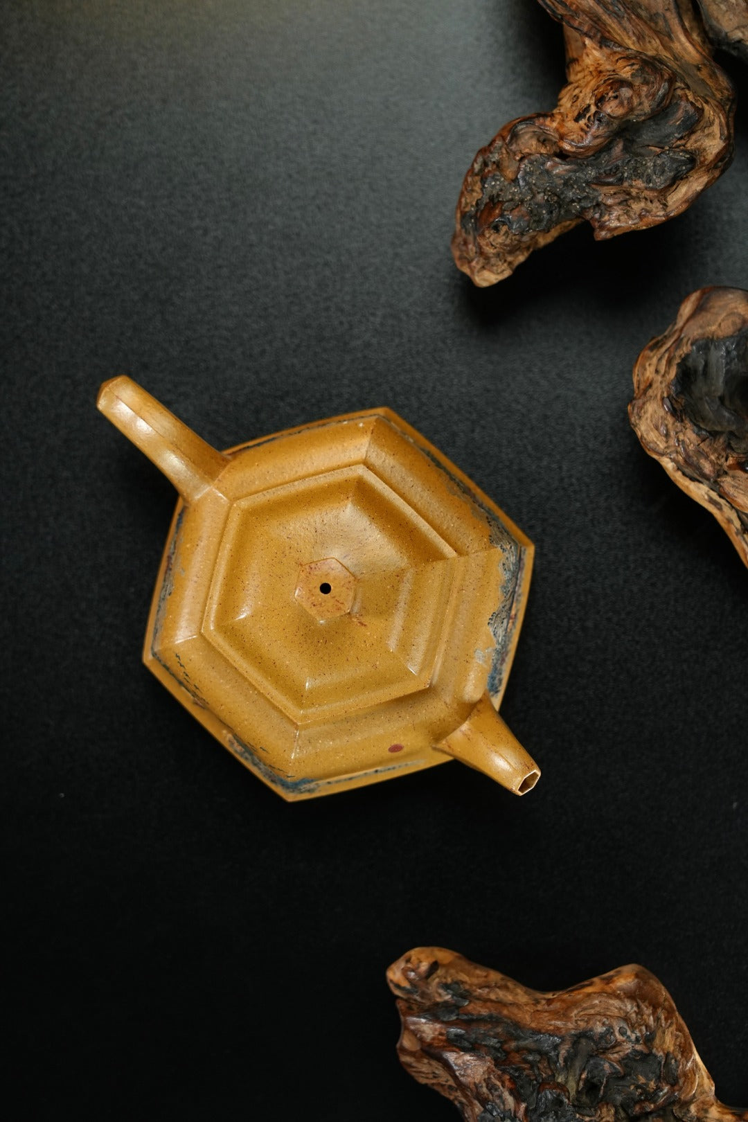 全国陶瓷行业技术能手·耿浩·亲制《合泉壶》原矿极品黄金段泥·230cc