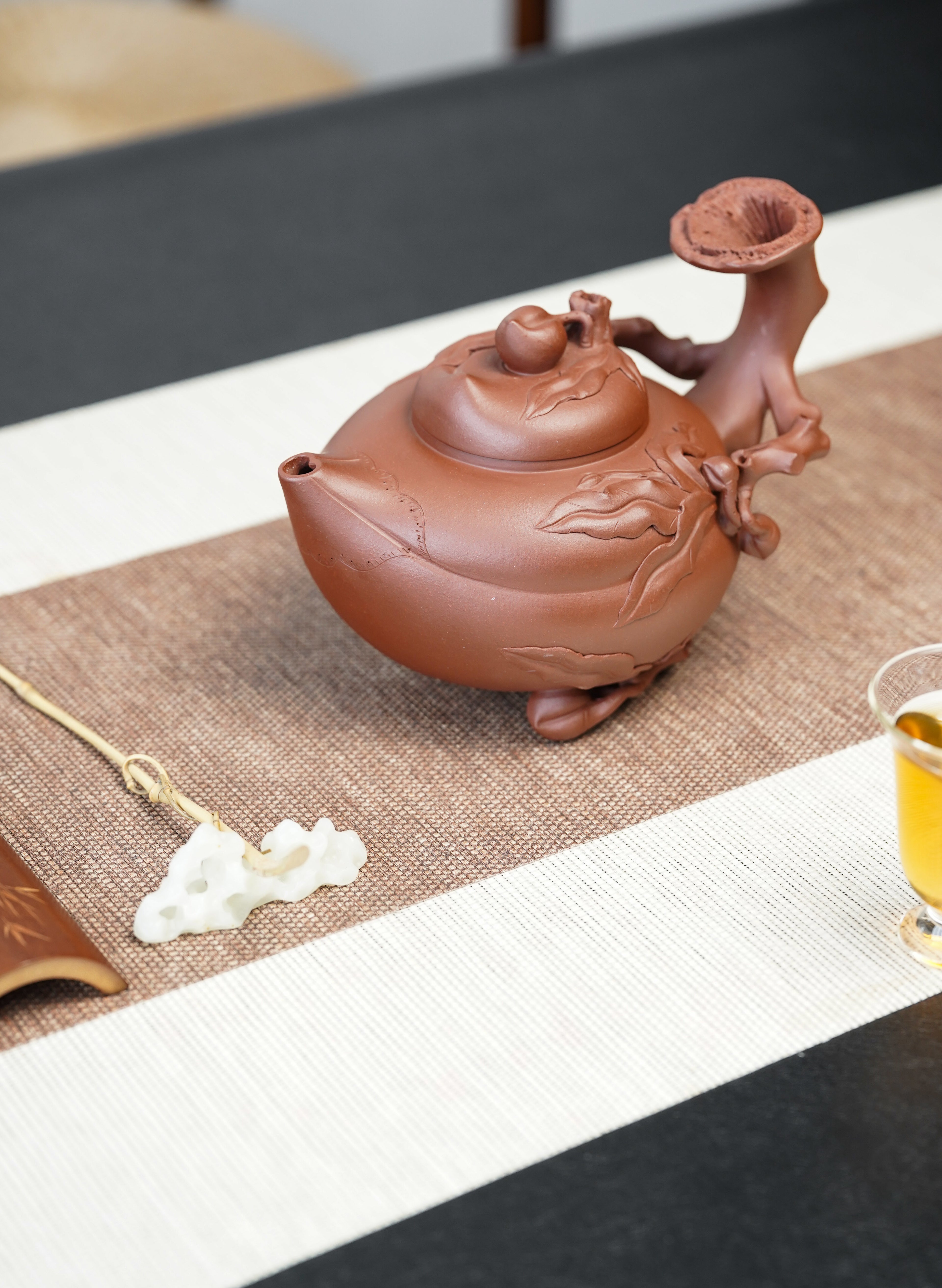 紫砂七老花器泰斗蒋蓉唯一传人佳作【大圣桃壶】家传原矿极品底槽清·580cc