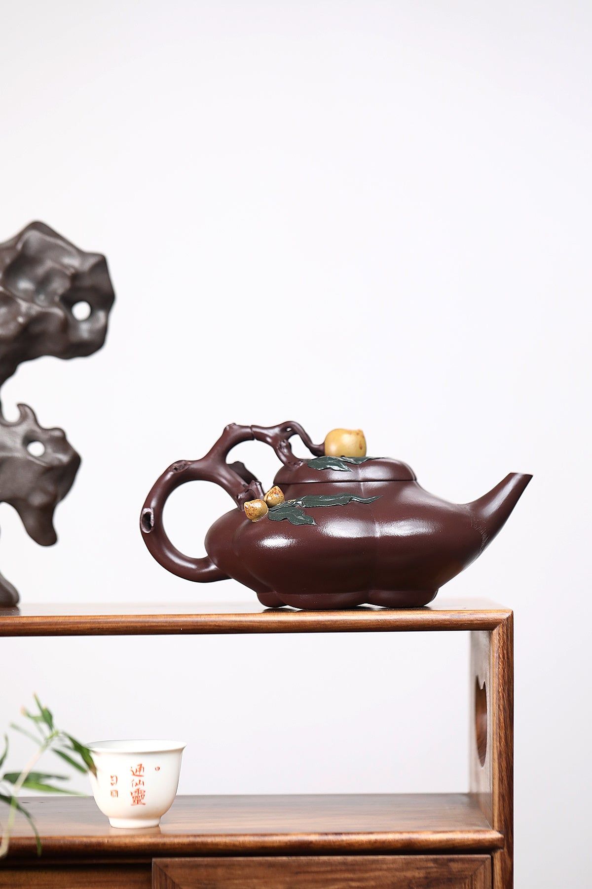 蒋艺华大师·重器传承·紫砂七老花器泰斗蒋蓉唯一传人佳作【上合桃壶】原矿极品底槽清·550cc