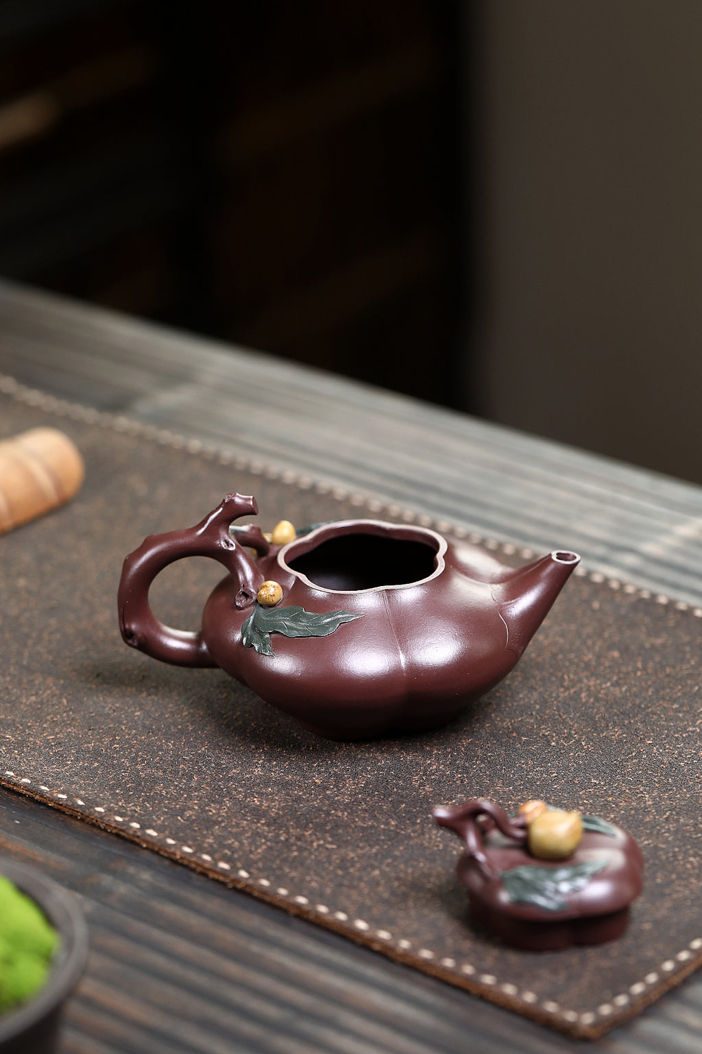 蒋艺华大师·重器传承·紫砂七老花器泰斗蒋蓉唯一传人佳作【上合桃壶】原矿极品底槽清·550cc