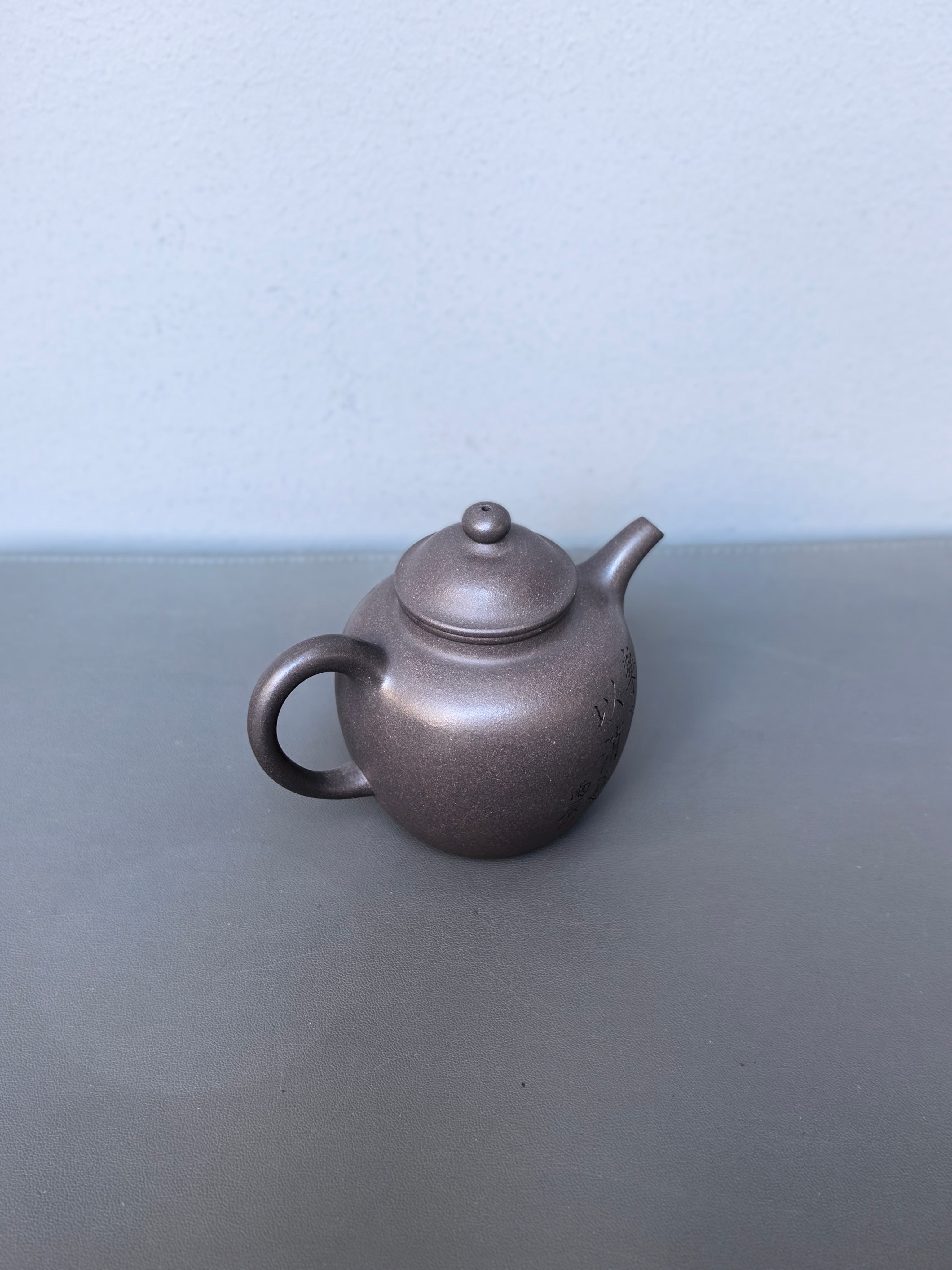 省大师吴培林高徒·工艺师王雅丽制【 橄榄壶 】原矿大水潭天青泥·180cc12