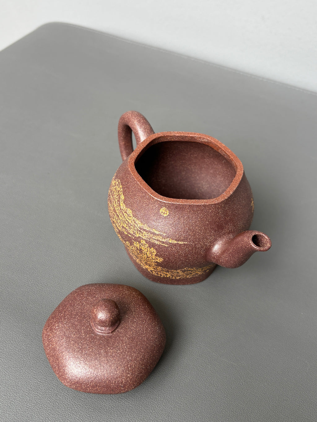 耿浩·方器臻藏&nbsp; 紫砂界80后扛鼎之作·著名方器巨匠臻品《思源壶》原矿极品桂花金砂·190cc