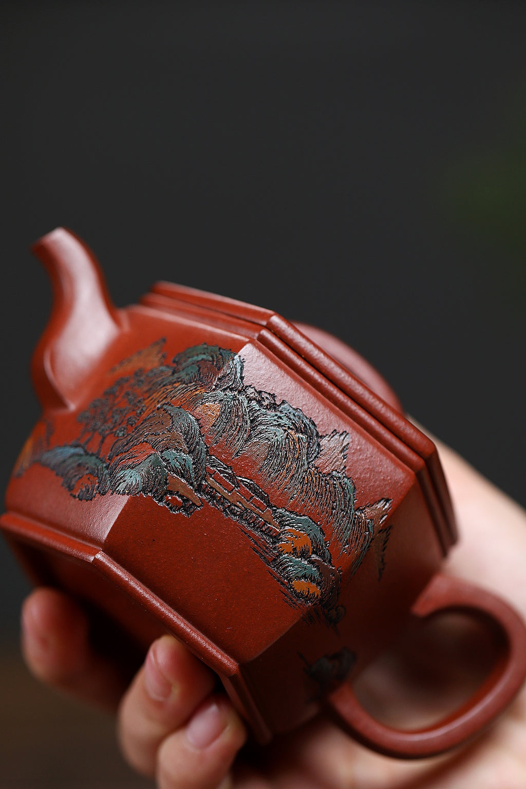 李峰大师 | 紫砂界特色彩刻开创艺术家精刻《六方汉瓦壶》原矿极品底槽清·200cc