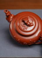 蒋艺华大师·重器传承·紫砂七老花器泰斗蒋蓉·唯一传人佳作【梅报春壶】原矿极品朱泥 200cc