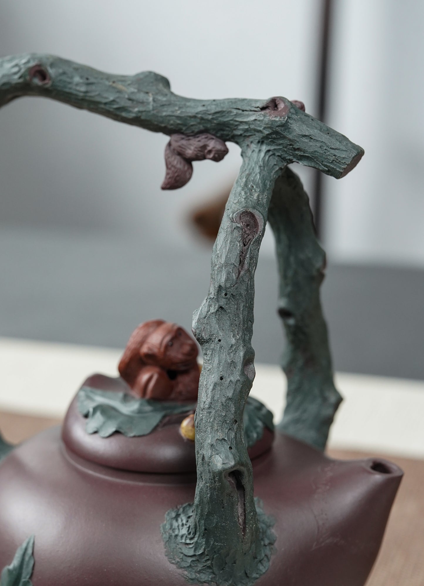 蒋艺华大师·重器传承·紫砂七老花器泰斗蒋蓉·唯一传人佳作【圣桃提梁壶】原矿极品老紫泥·550cc