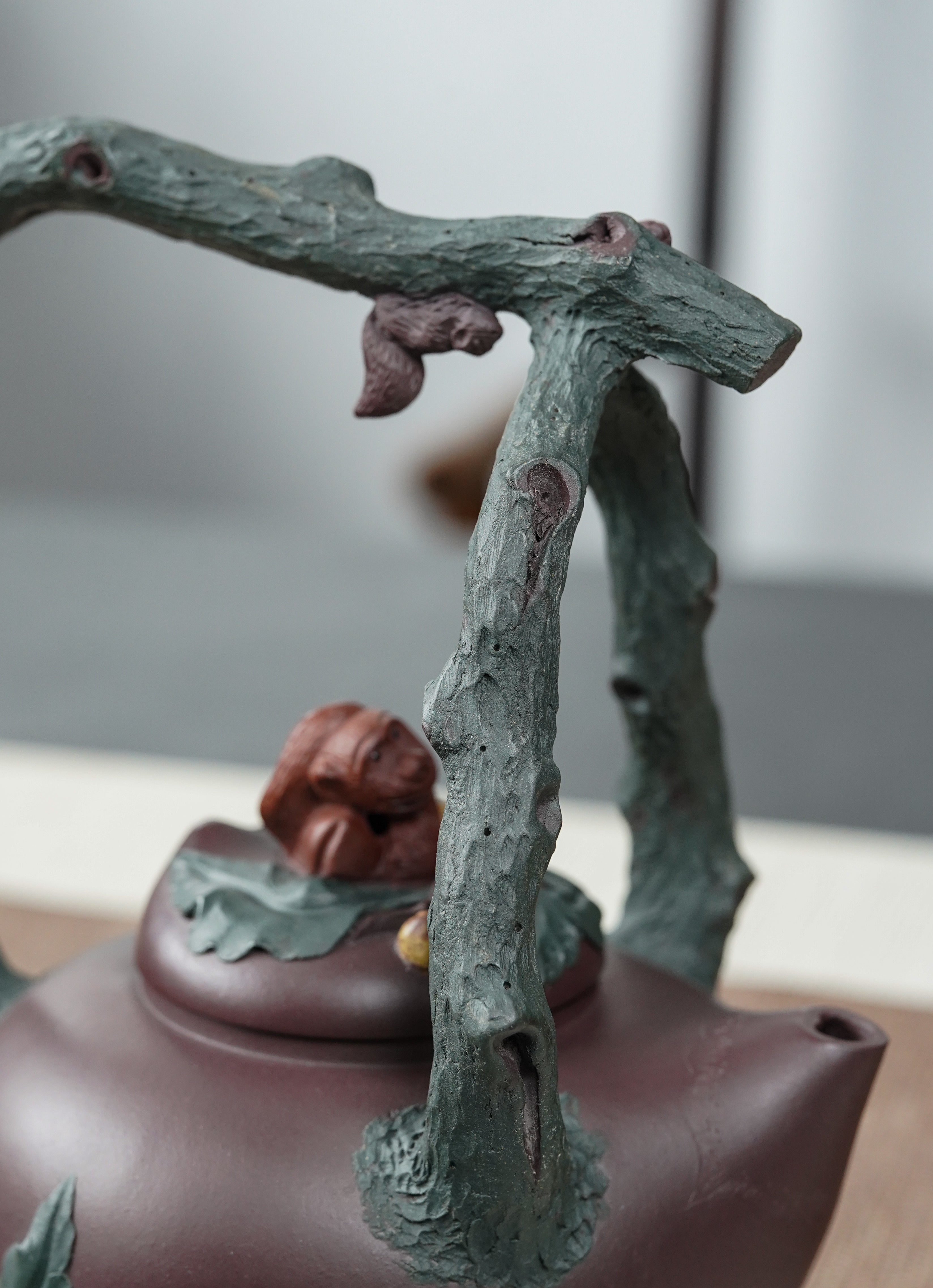 蒋艺华大师·重器传承·紫砂七老花器泰斗蒋蓉·唯一传人佳作【圣桃提梁壶】原矿极品老紫泥·550cc