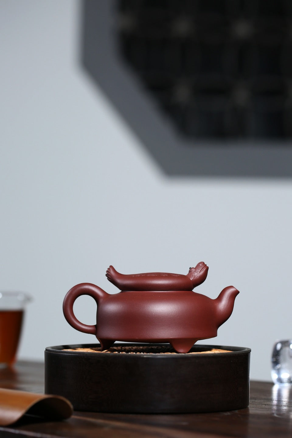 【长寿壶】 制壶：李卢春（国家级工艺美术师） 泥料：原矿紫泥 容量：330cc