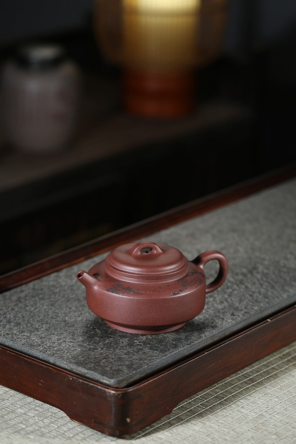 【周盘】 泥料：原矿紫泥 容量：250cc