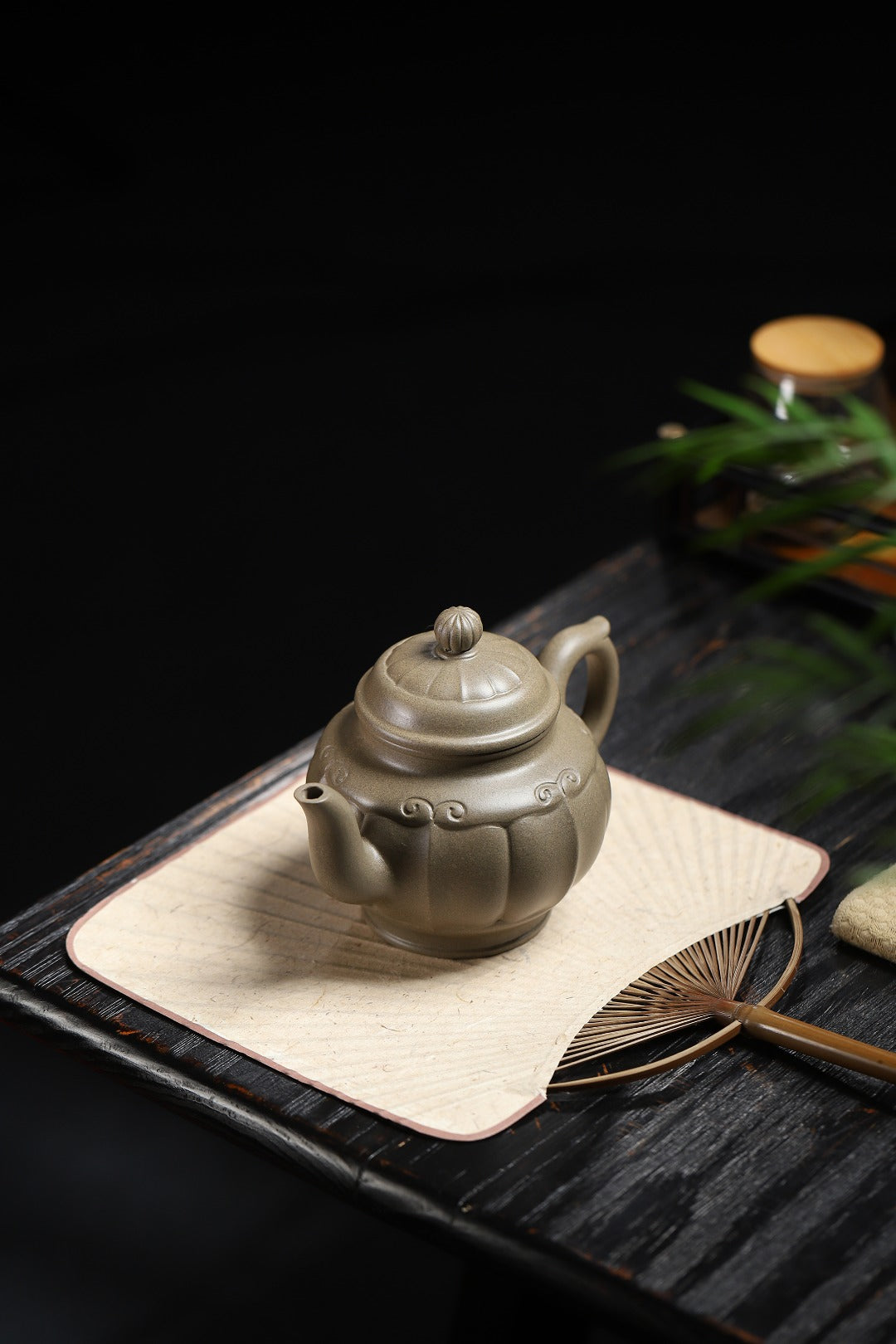 珍藏送礼级紫砂重器｜高级工艺美术师·许时娟 亲制【如意宫灯壶】原矿优质青段 380cc