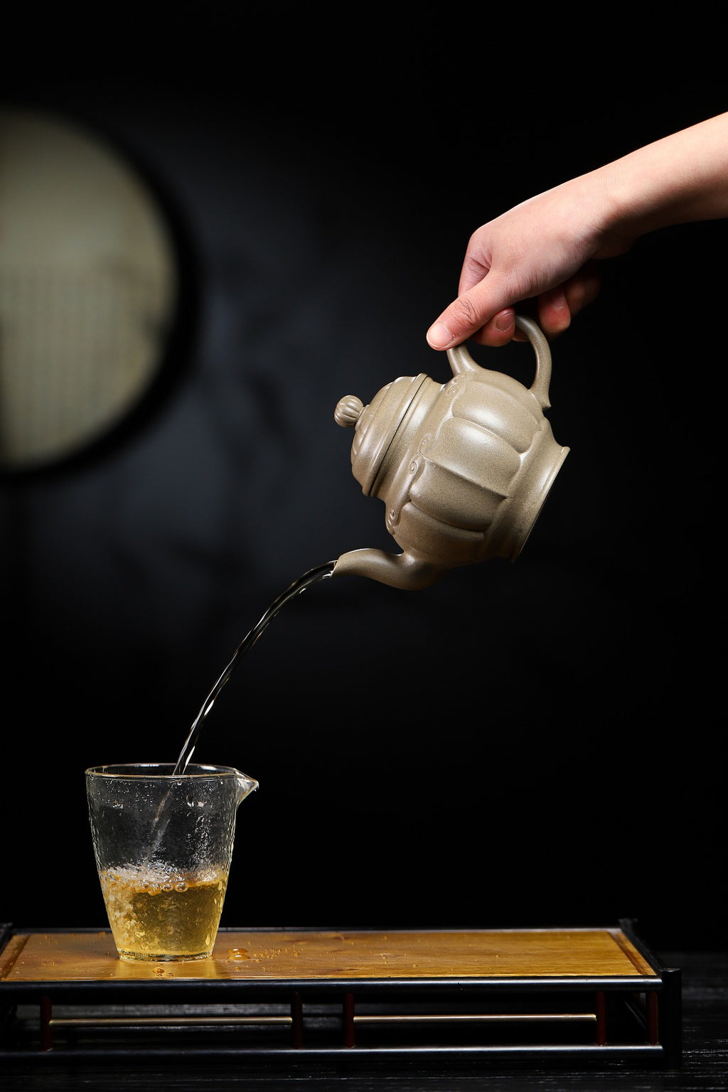 珍藏送礼级紫砂重器｜高级工艺美术师·许时娟 亲制【如意宫灯壶】原矿优质青段 380cc