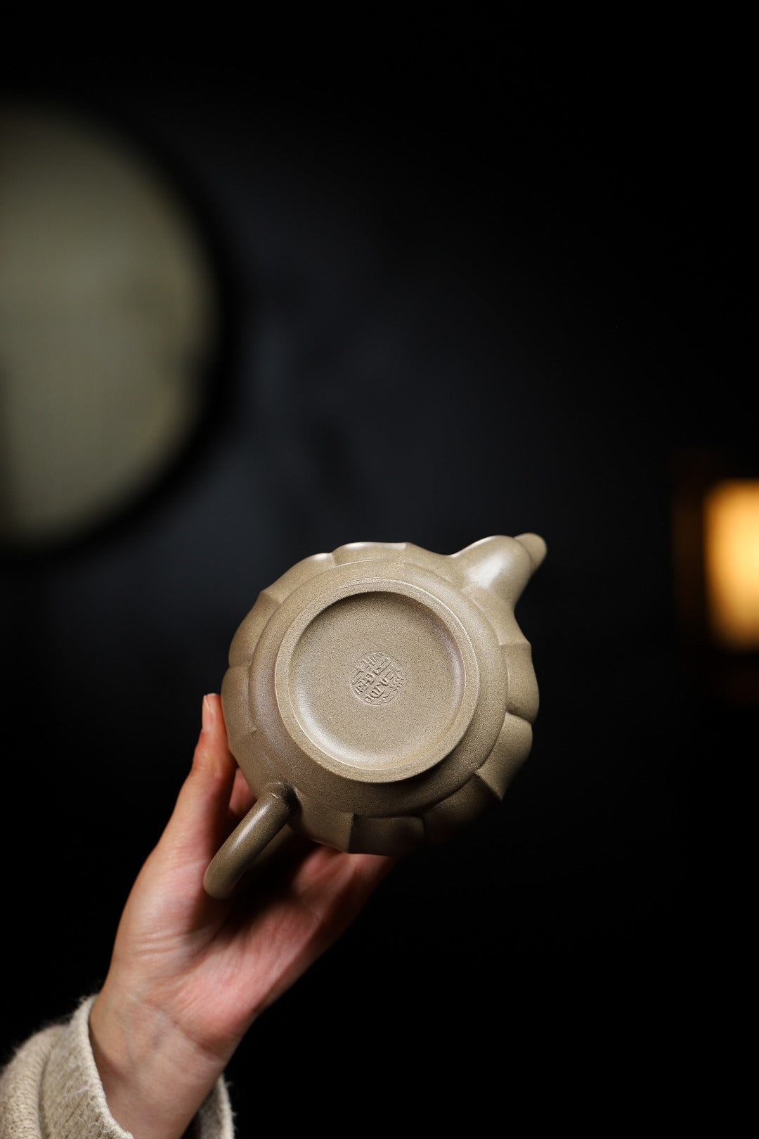 珍藏送礼级紫砂重器｜高级工艺美术师·许时娟 亲制【如意宫灯壶】原矿优质青段 380cc