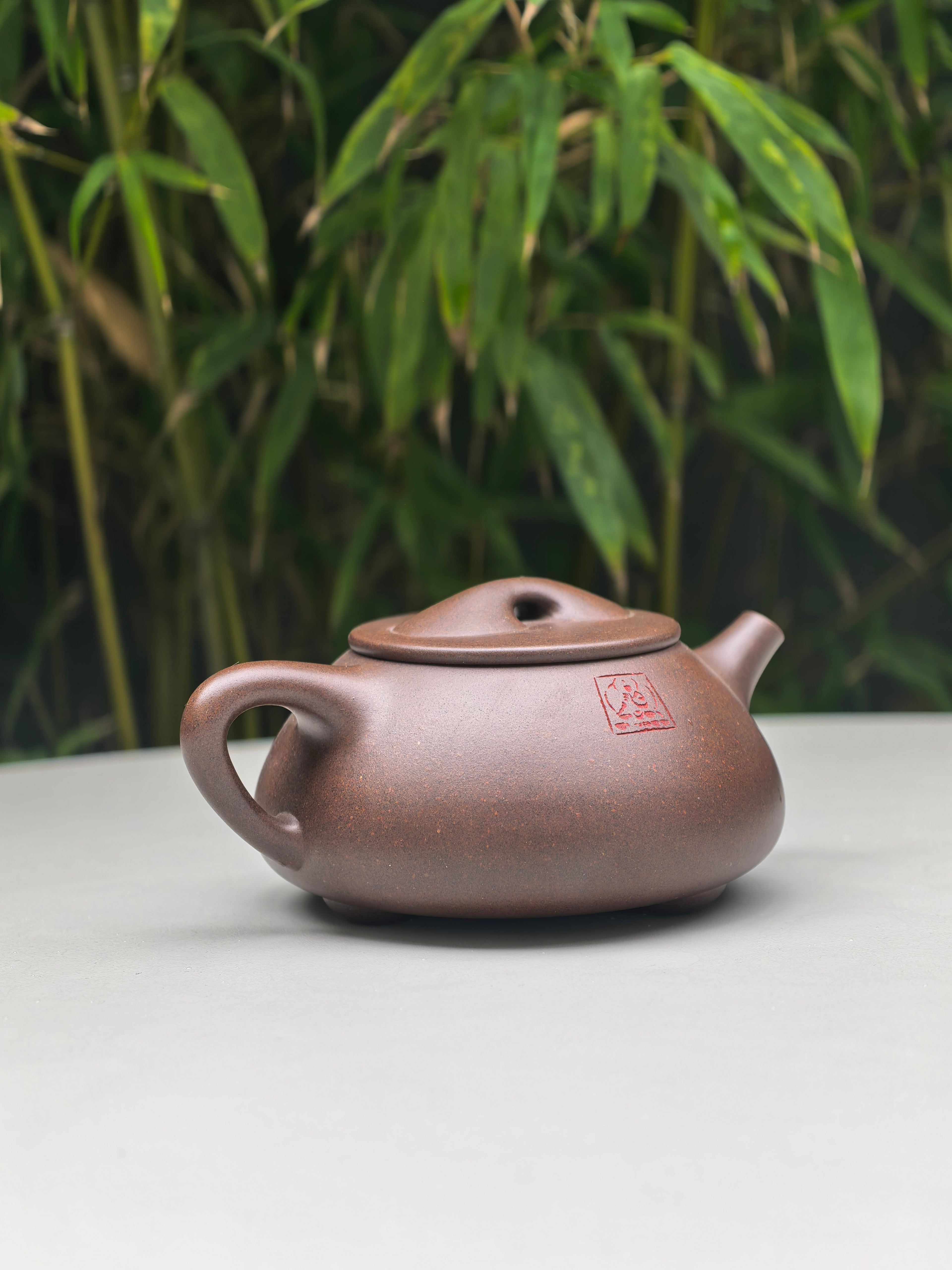 吴培林高徒王雅丽【 景舟石瓢 】珍藏级精品 原矿优质老紫泥 容量:300CC
