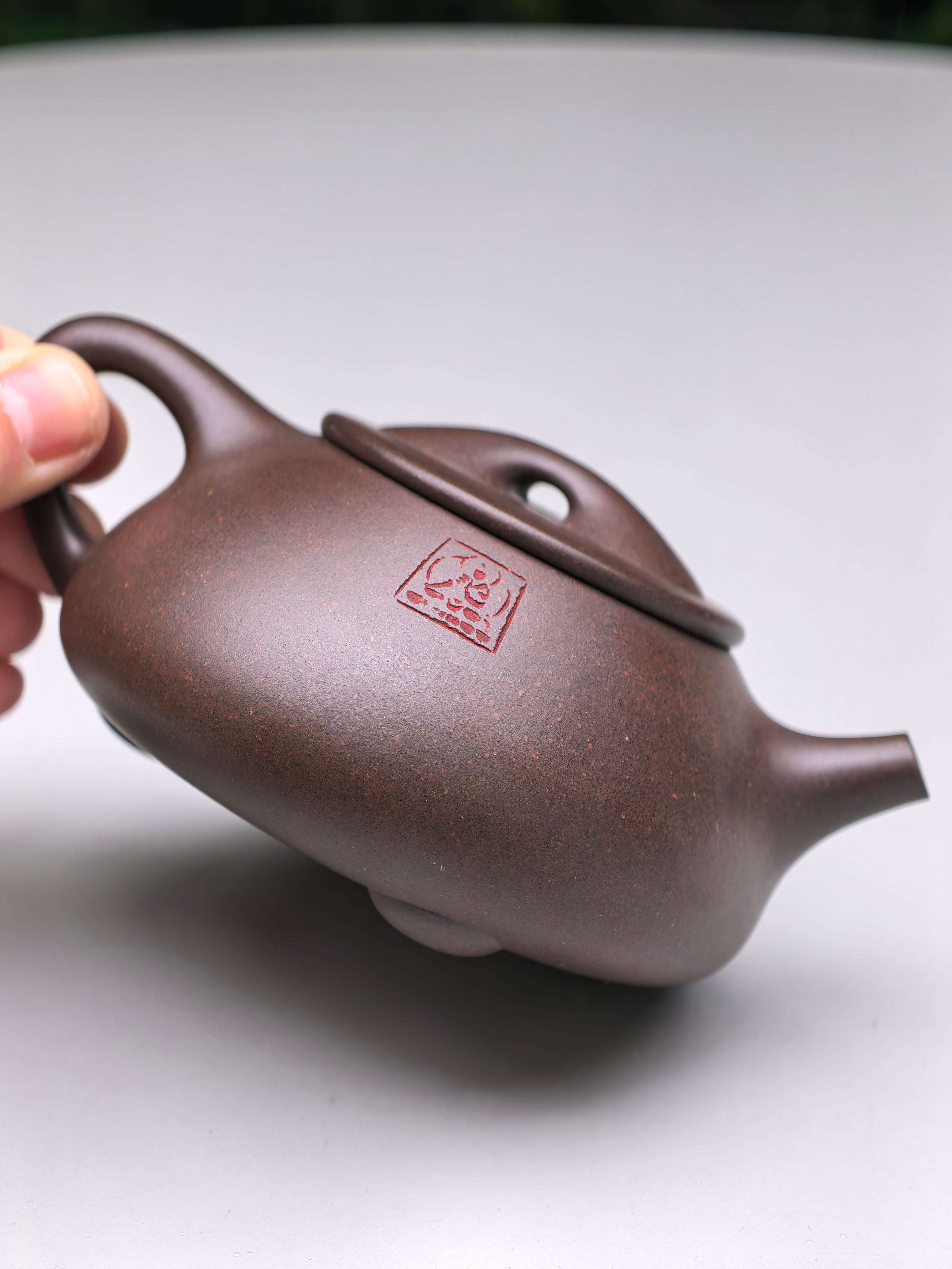 吴培林高徒王雅丽【 景舟石瓢 】珍藏级精品 原矿优质老紫泥 容量:300CC