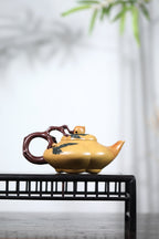紫砂非遗花器泰斗·蒋蓉唯一嫡传｜蒋艺华亲制臻品【上合桃壶】原矿极品黄金段泥·260cc