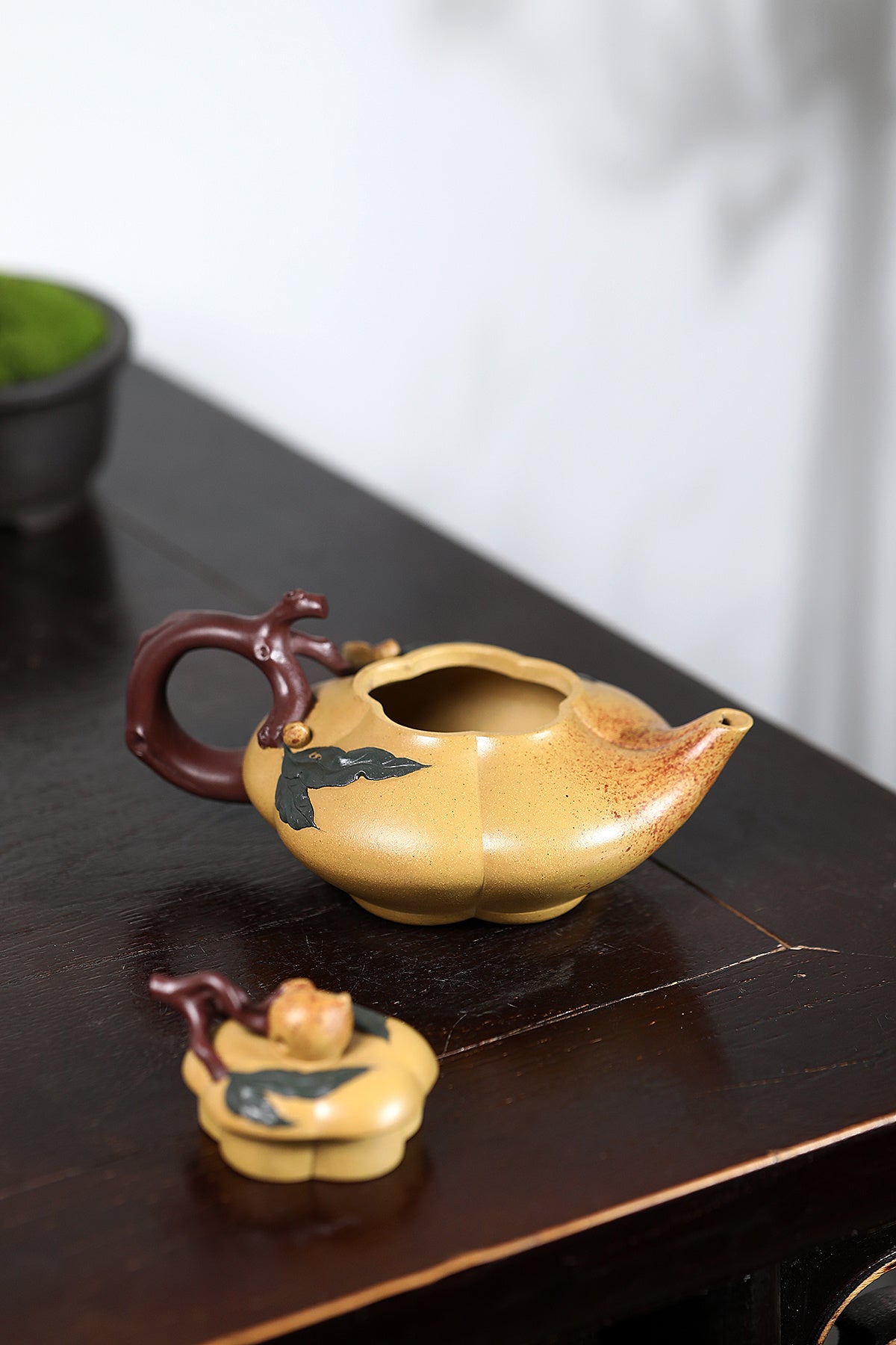 紫砂非遗花器泰斗·蒋蓉唯一嫡传｜蒋艺华亲制臻品【上合桃壶】原矿极品黄金段泥·260cc