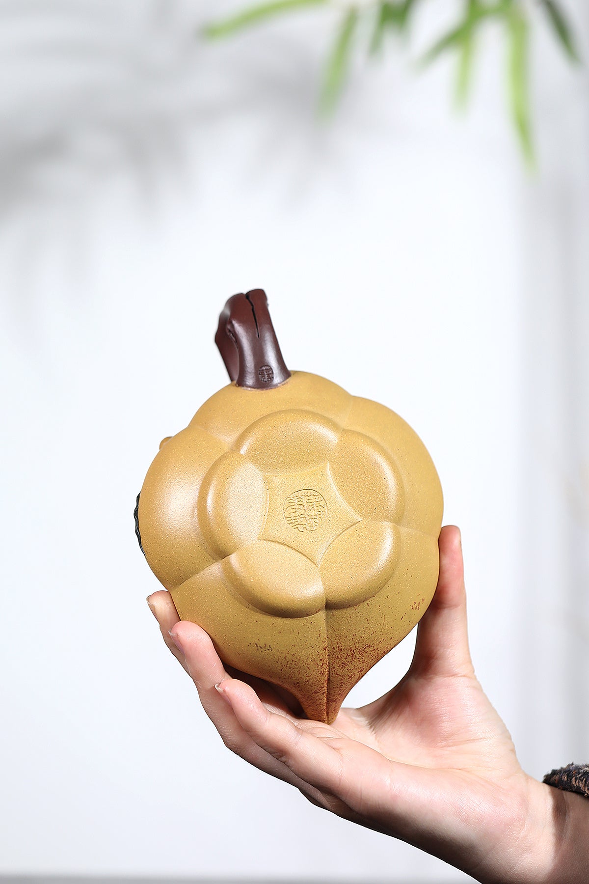 紫砂非遗花器泰斗·蒋蓉唯一嫡传｜蒋艺华亲制臻品【上合桃壶】原矿极品黄金段泥·260cc