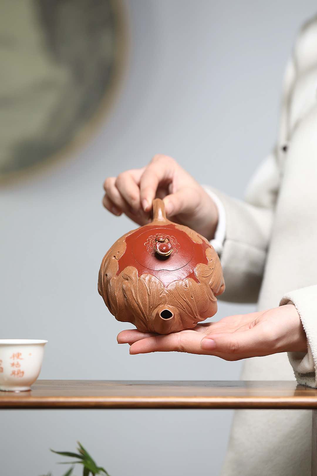 紫砂非遗花器泰斗·蒋蓉唯一嫡传｜蒋艺华亲制臻品【瑞芝凝香壶】原矿极品黄金段·300cc
