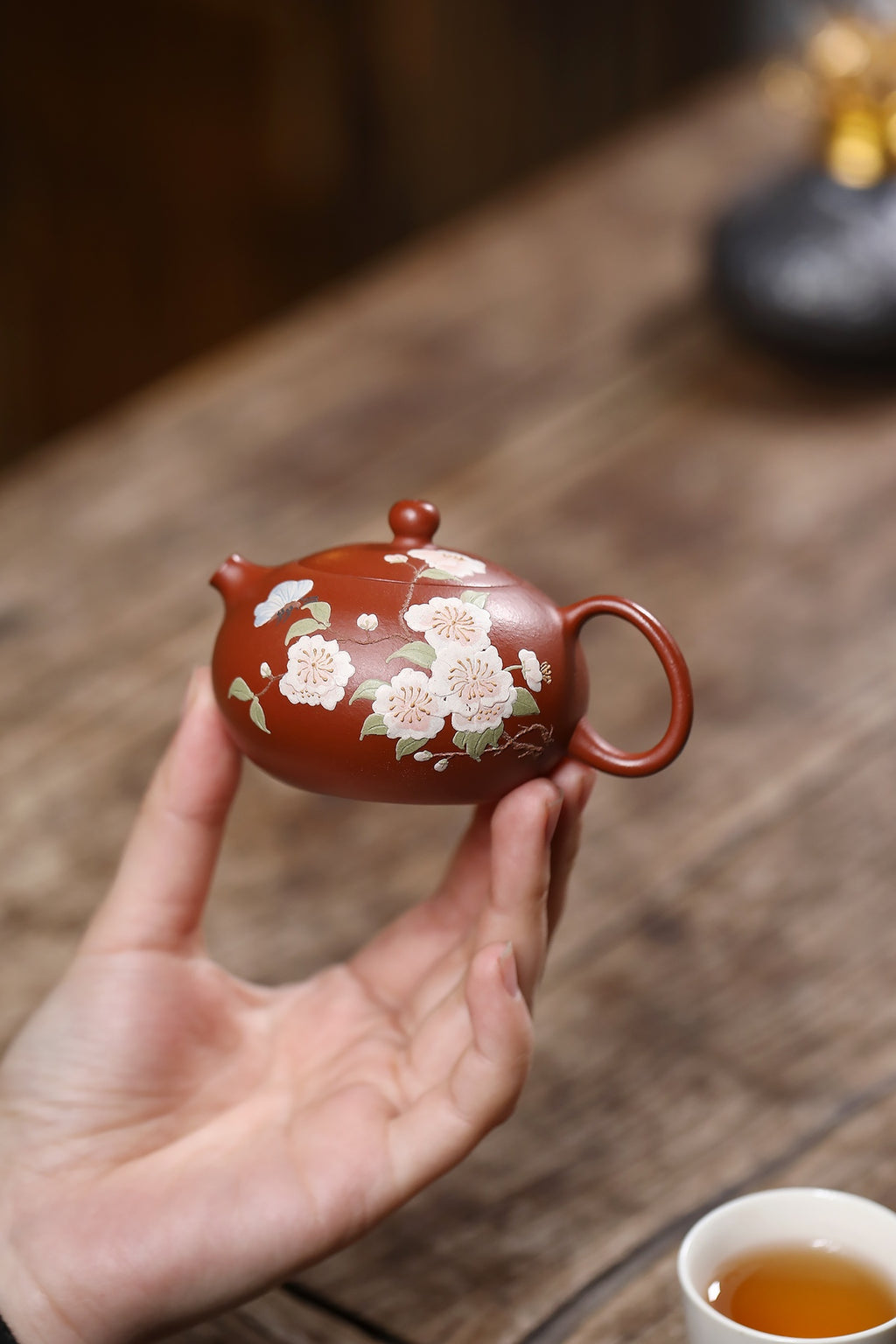 豆蔻西施·朱泥 精工•泥绘 容量：90cc内推球孔