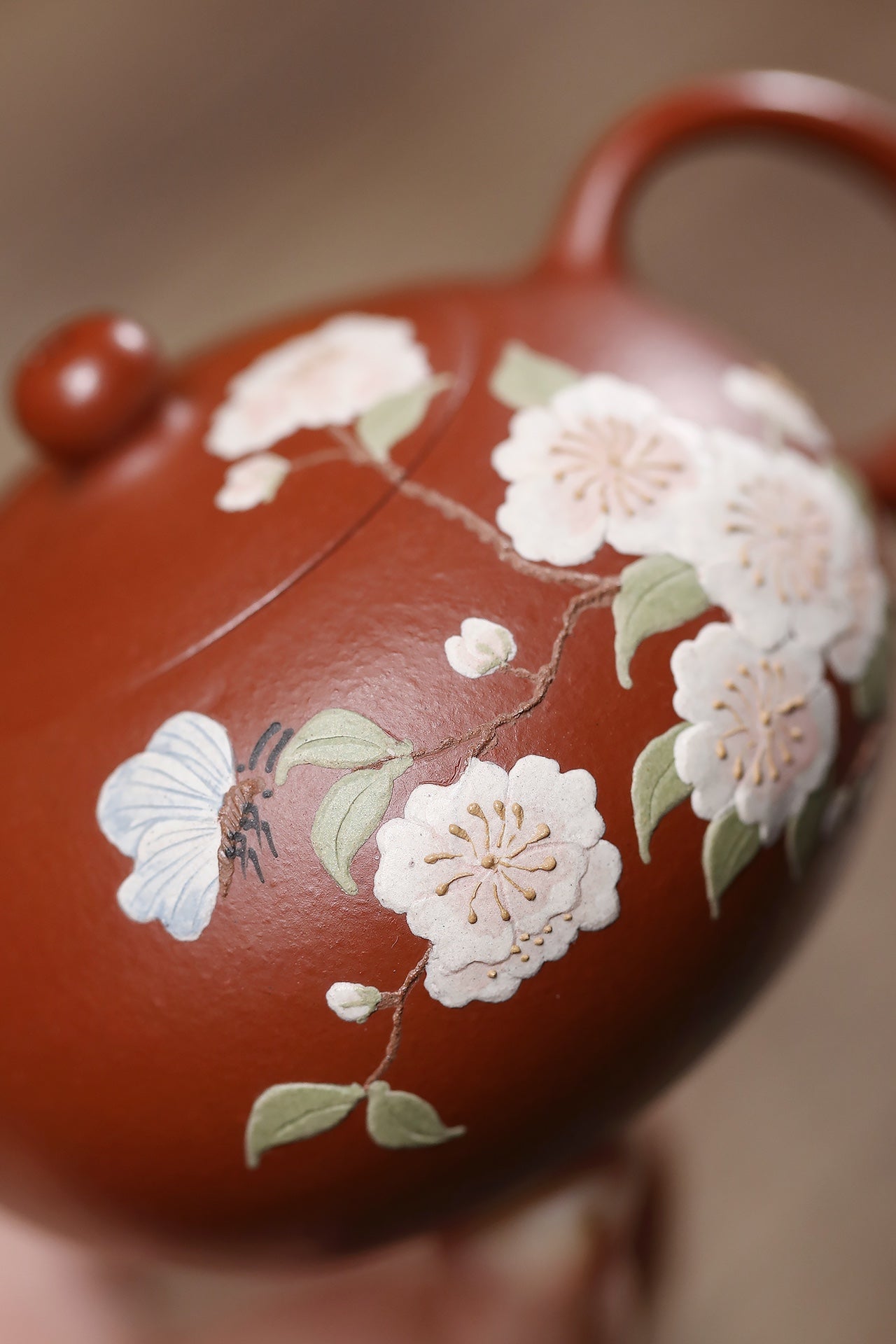 豆蔻西施·朱泥 精工•泥绘 容量：90cc内推球孔